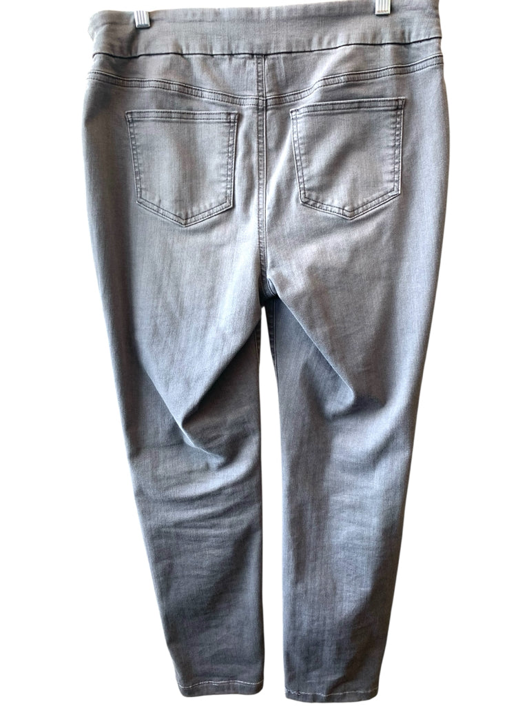 CHICO'S  8 JEANS W
