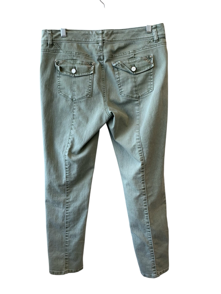 WHITE HOUSE BLACK MARKET Size 6 JEANS W