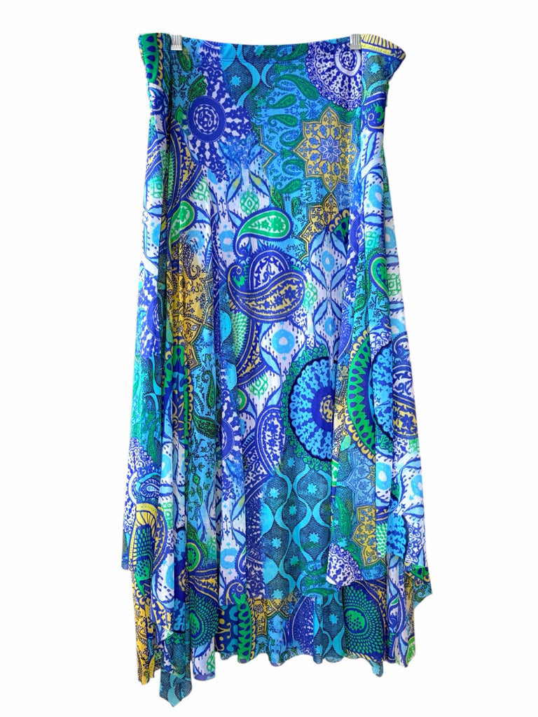 CHICO'S Size large SKIRT W