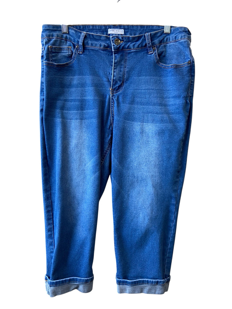 BLEU Size 16 CROP W