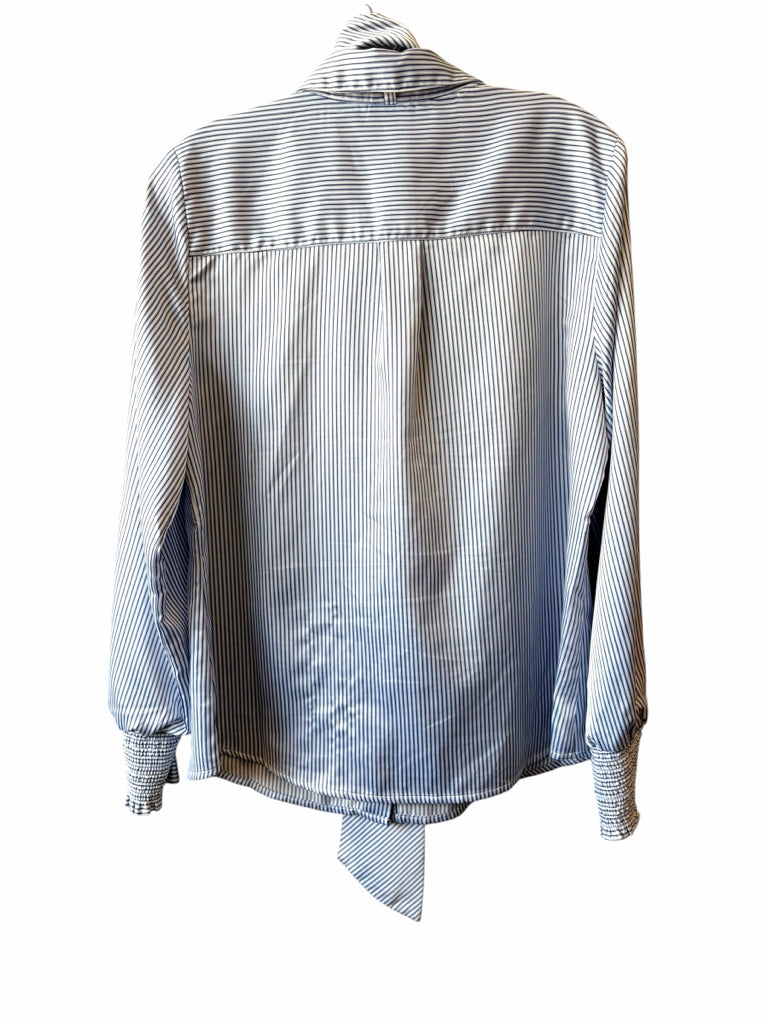 CABI Size medium BLOUSE W