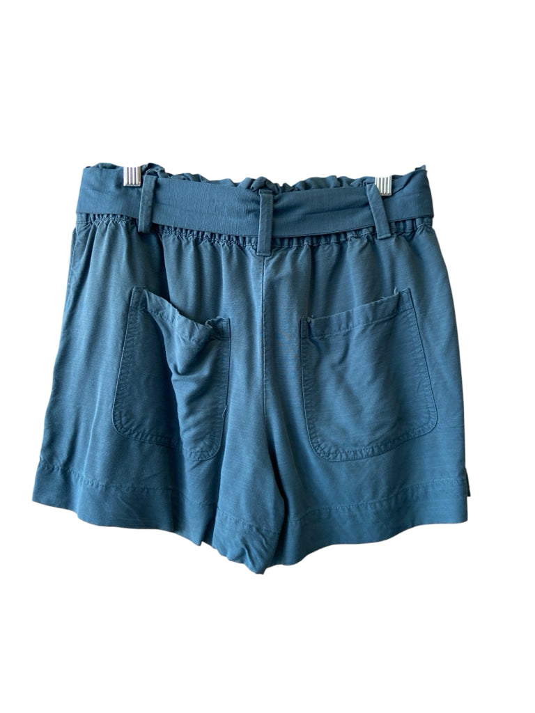 LOFT Size small SHORT W