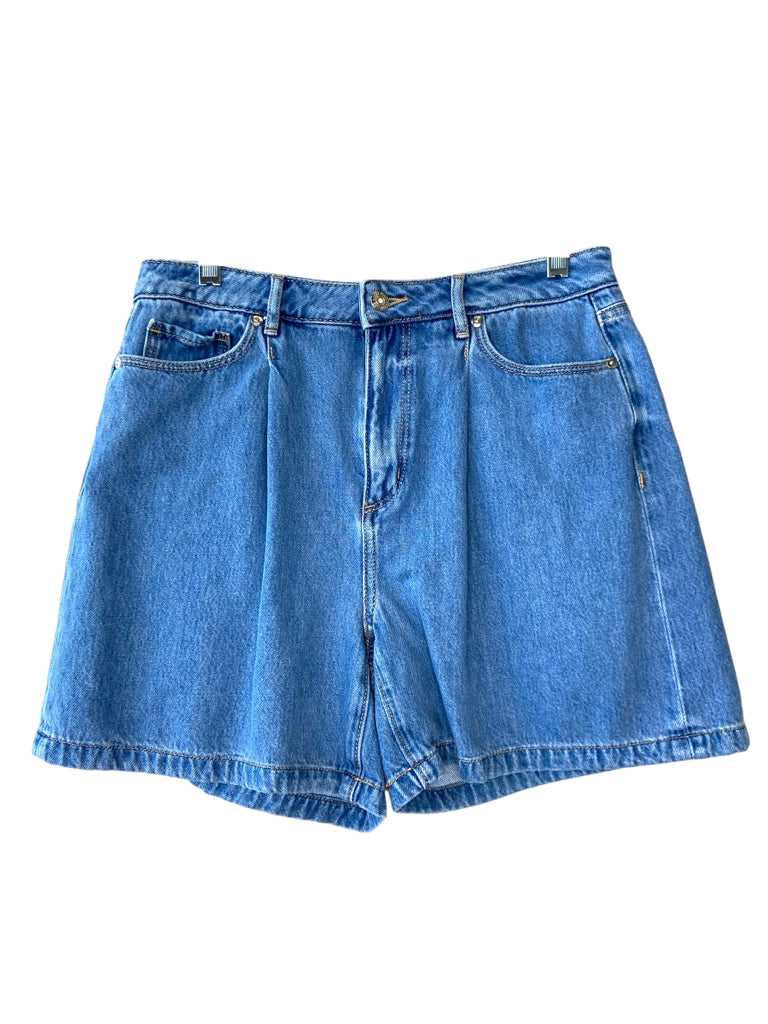 LOFT Size 4 SHORT W