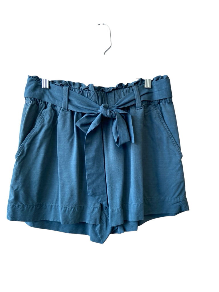 LOFT Size small SHORT W