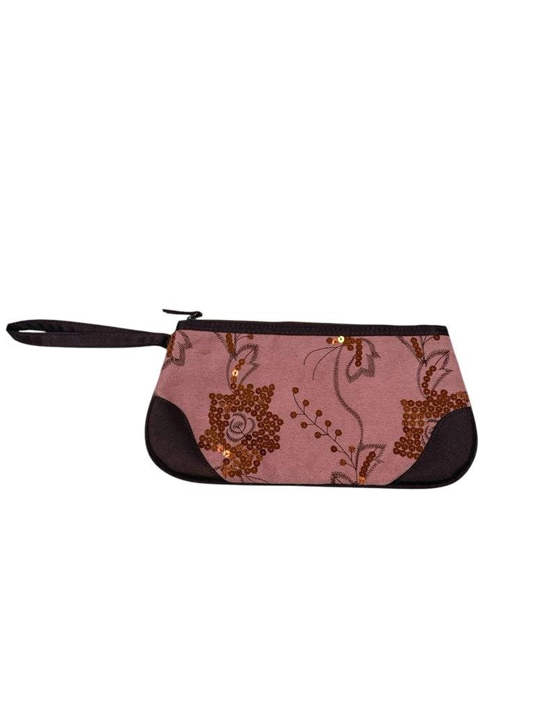 small WRISTLET