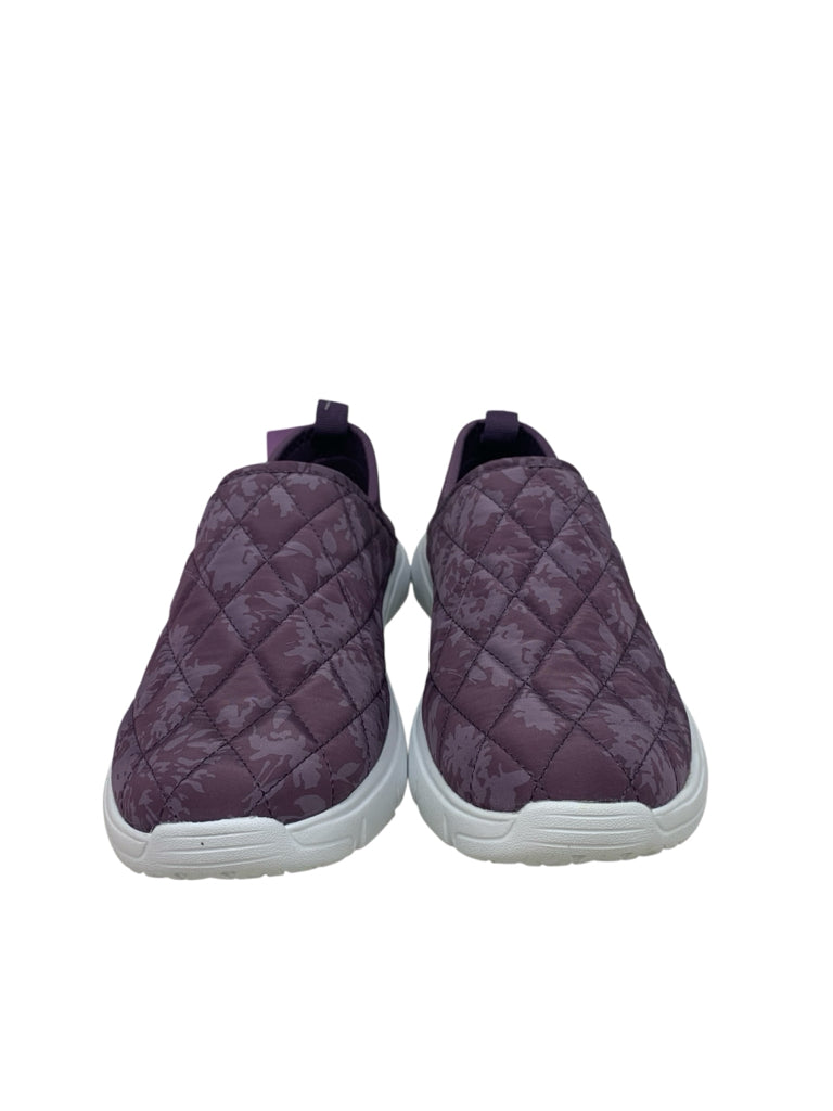 VERA BRADLEY Size 7 SNEAKERS W