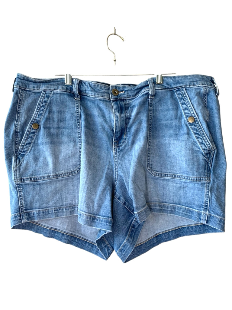 TORRID  22 SHORT W