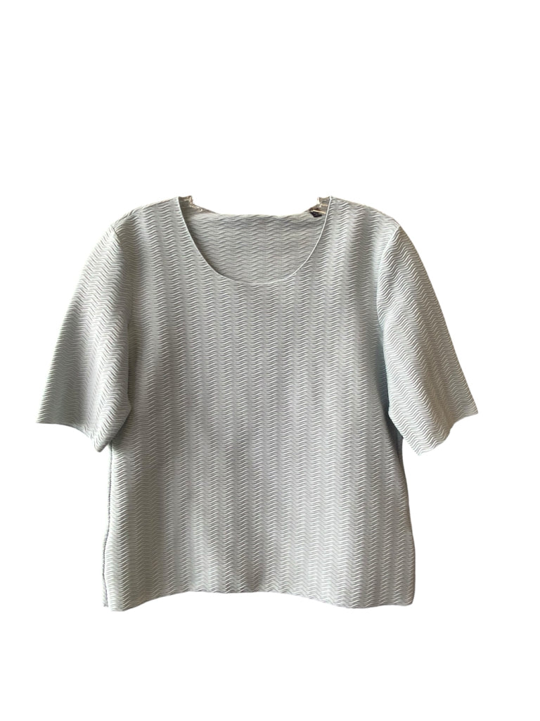 EMPORIO ARMANI Size x-lg TOP  W