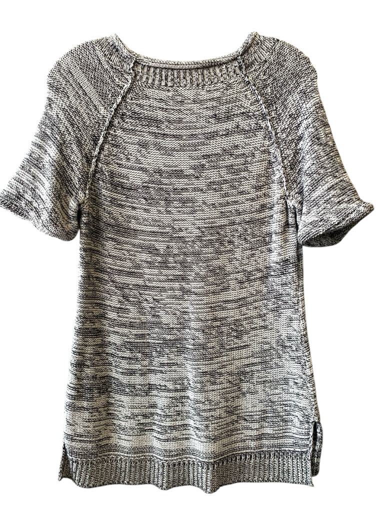 CABI  medium SWEATER W