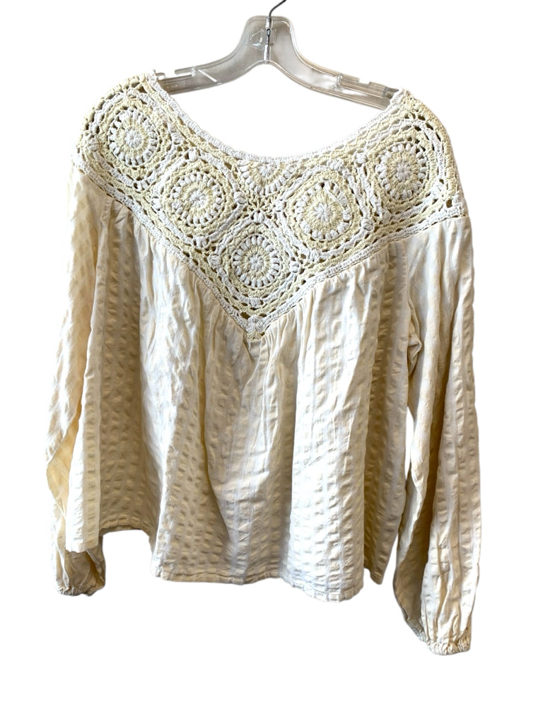 CLEO & WOLF  medium TOP  W