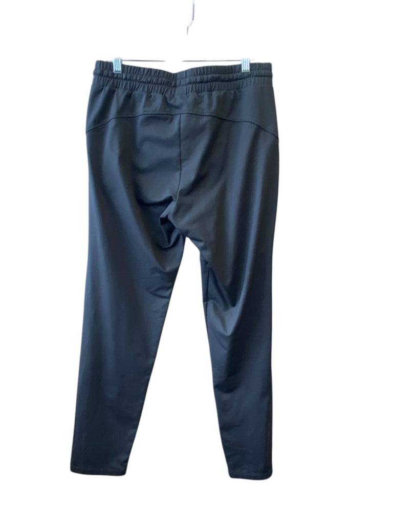 ATHLETA Size small GYM W