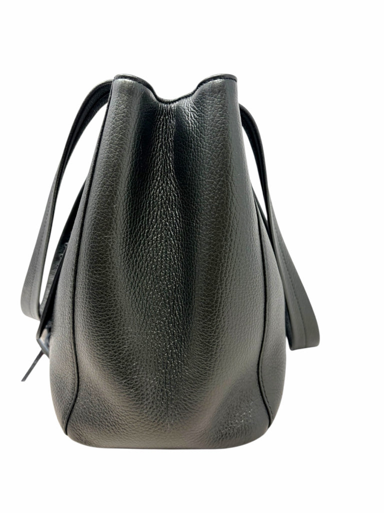 MICHAEL KORS Size m/L PURSE W