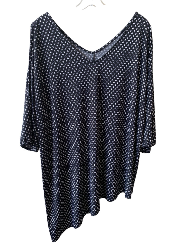 LANE BRYANT Size 14/16 TOP W