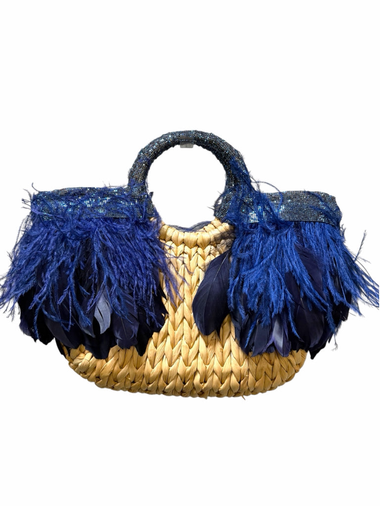 Size medium PURSE W