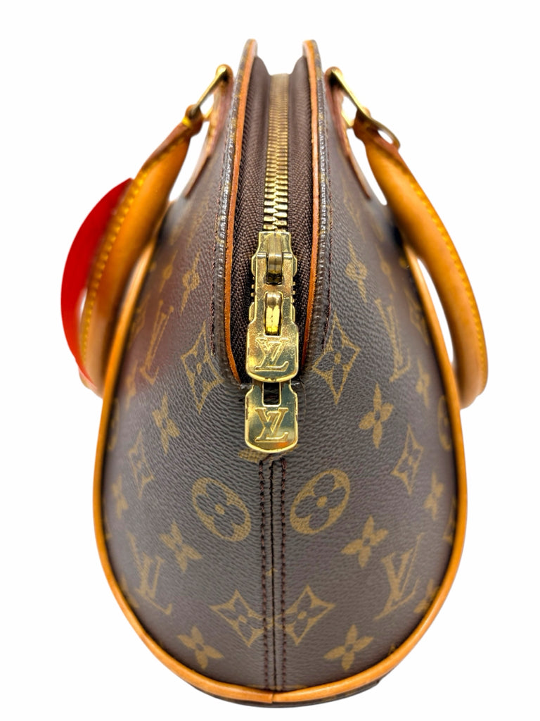 LOUIS VUITTON Size medium HAND BAG