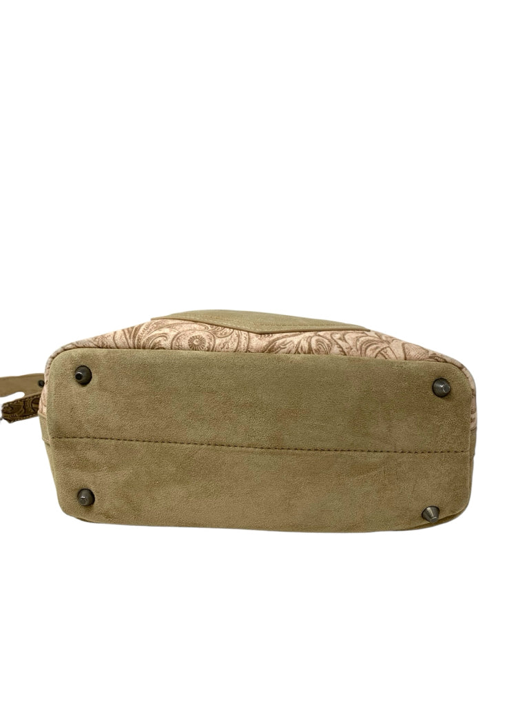 WRANGLER Size medium PURSE W