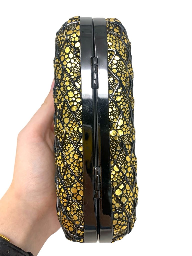 INGE CHRISTOPHER  NEW! CLUTCH BAG
