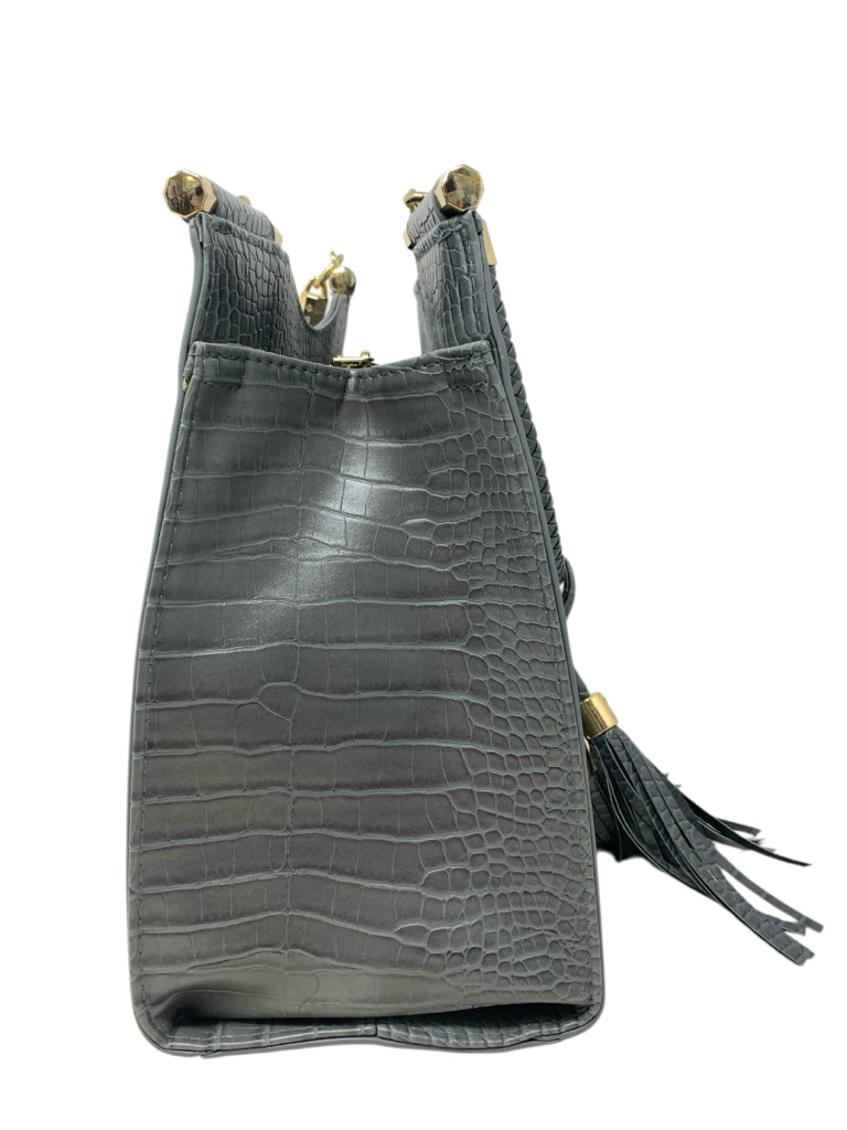 BEBE  NEW! HAND BAG