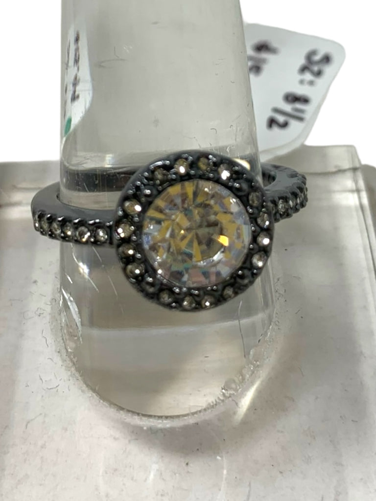 PREMIER DESIGNS  8.5 RING