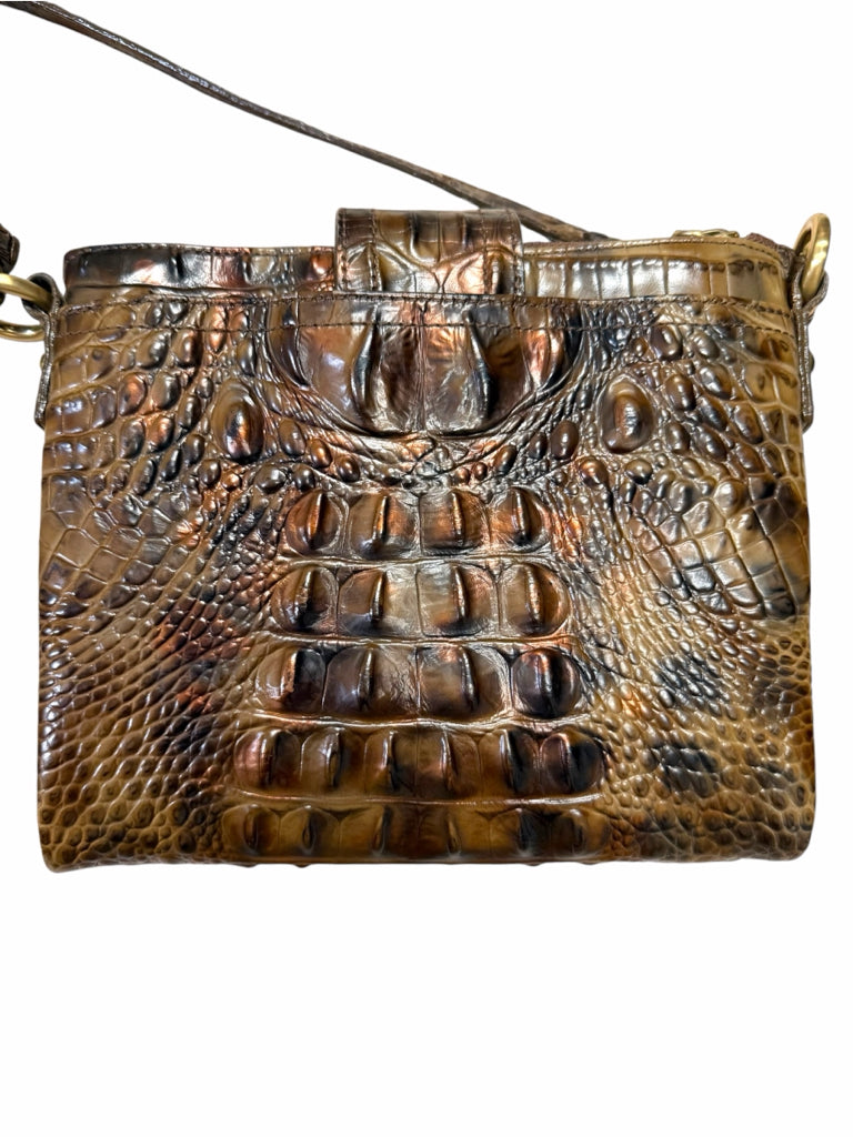 BRAHMIN Size small CROSSBODY W
