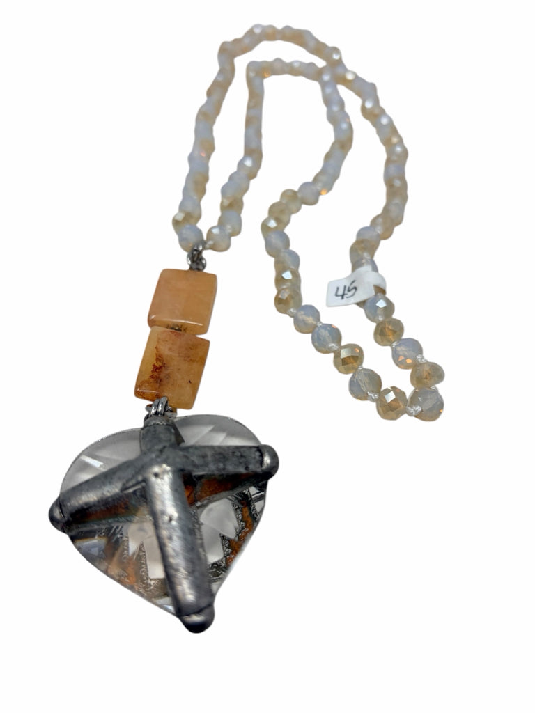 NECKLACE W