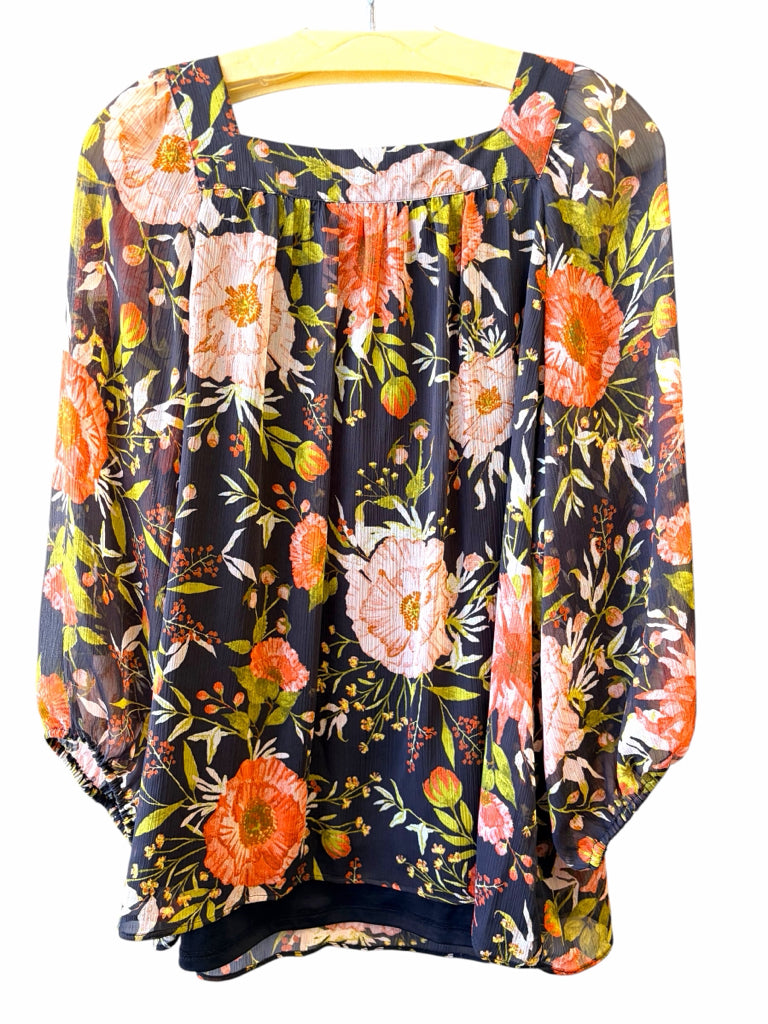 LAUREN CONRAD Size large TOP  W