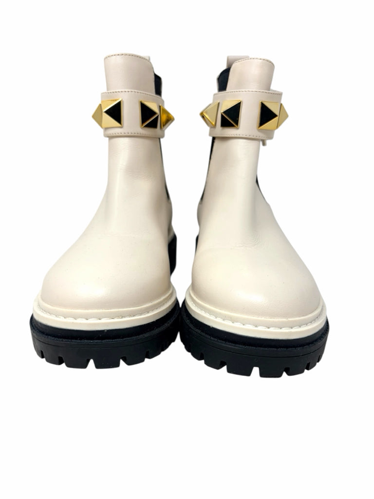 MICHAEL KORS Size 7 BOOTS W