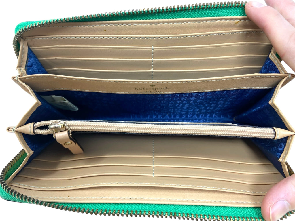KATE SPADE Size medium WALLET W