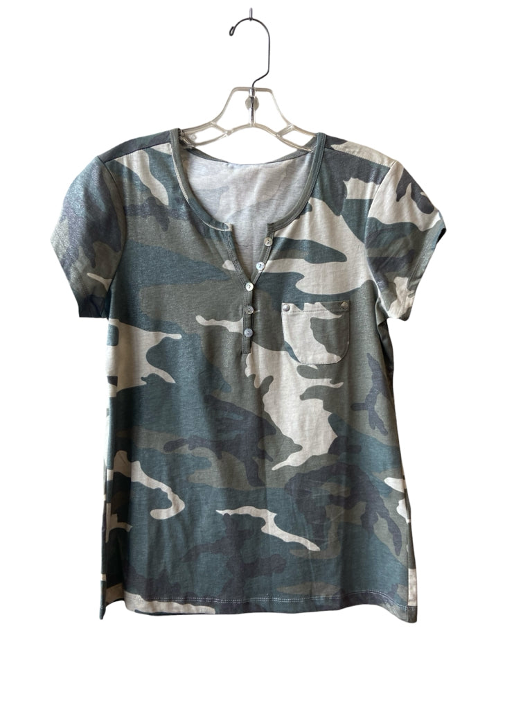 VENUS Size small TOP W