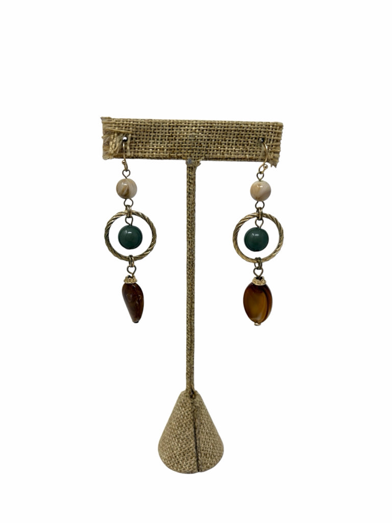 Size PIERCED EARRINGS