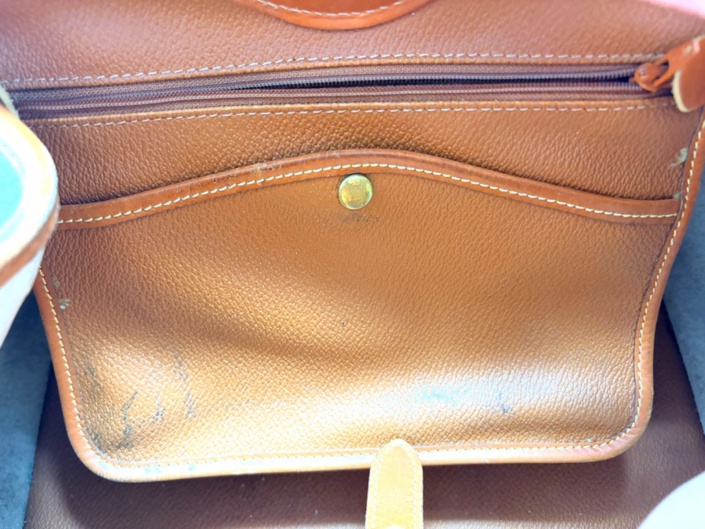 DOONEY & BOURKE HAND BAG