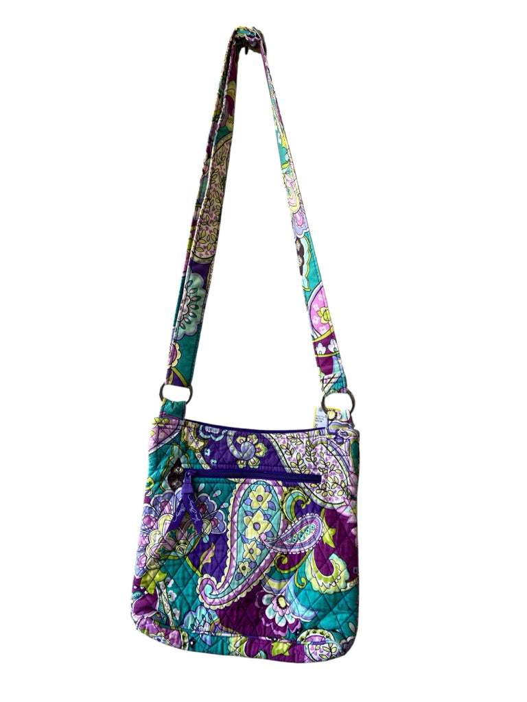 VERA BRADLEY Size large CROSSBODY W