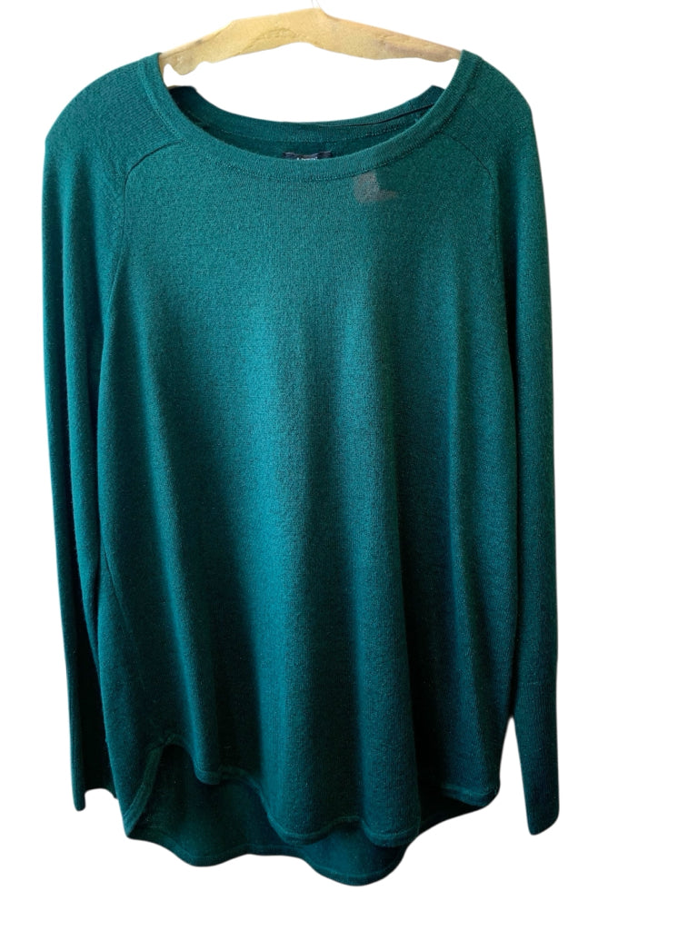 APT 9  large SWEATER W