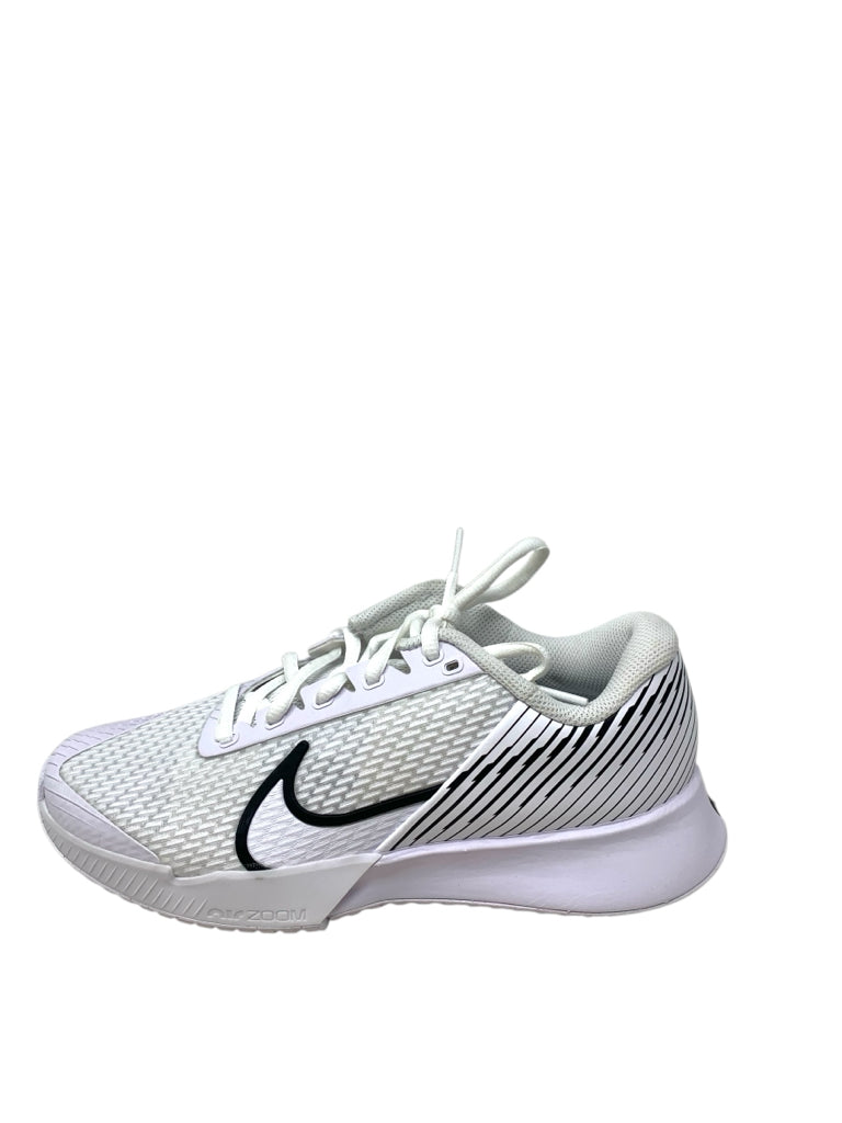 NIKE  7.5 SNEAKERS W