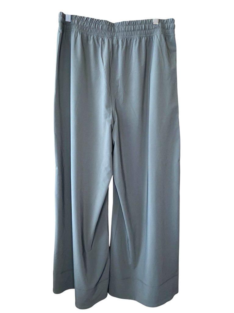 CRZ YOGA Size large GYM W