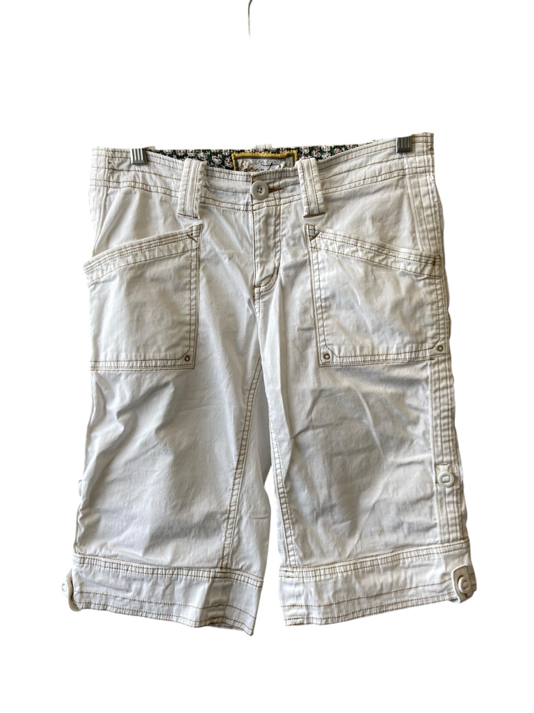 AVENTURA Size 4 SHORT W