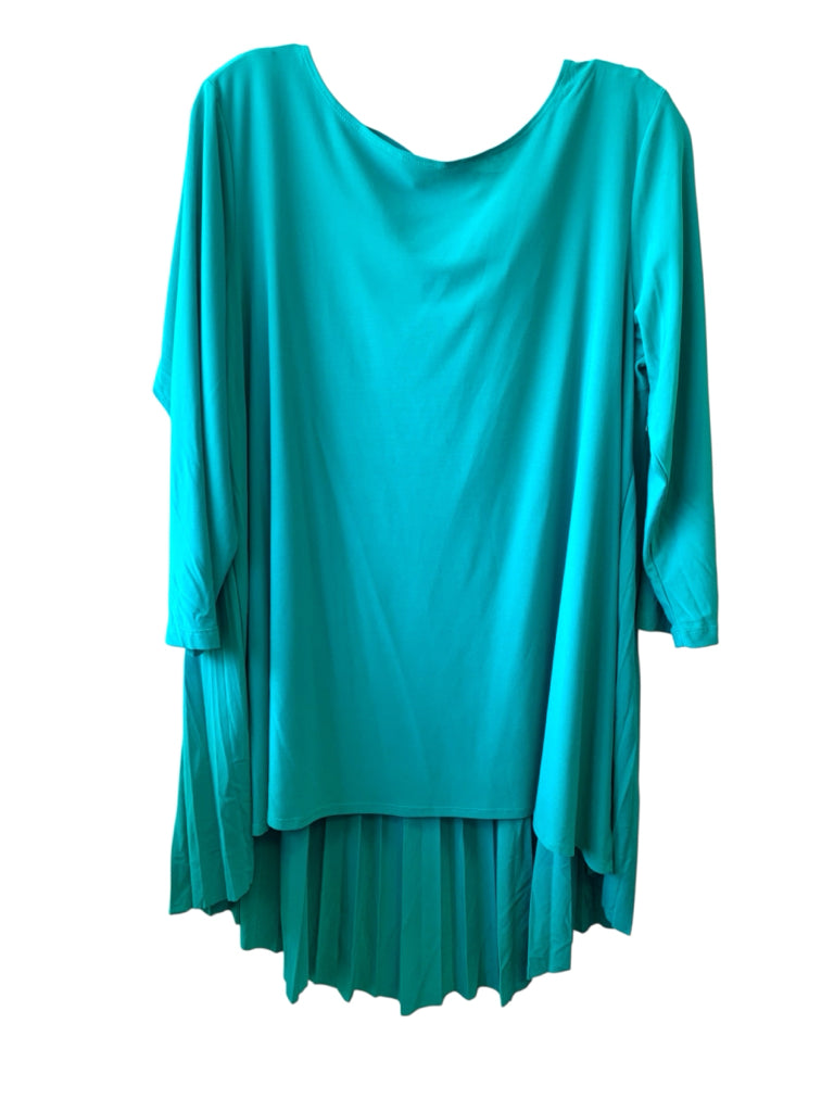 ATTITUDES by RENEE  large TUNIC