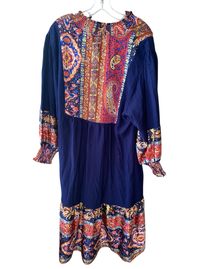 UMGEE  large DRESS  W