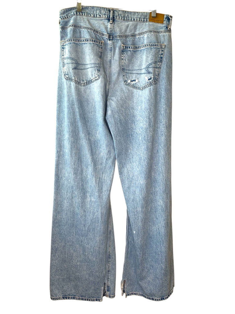 AMERICAN EAGLE OUTFITTERS  10 JEANS W