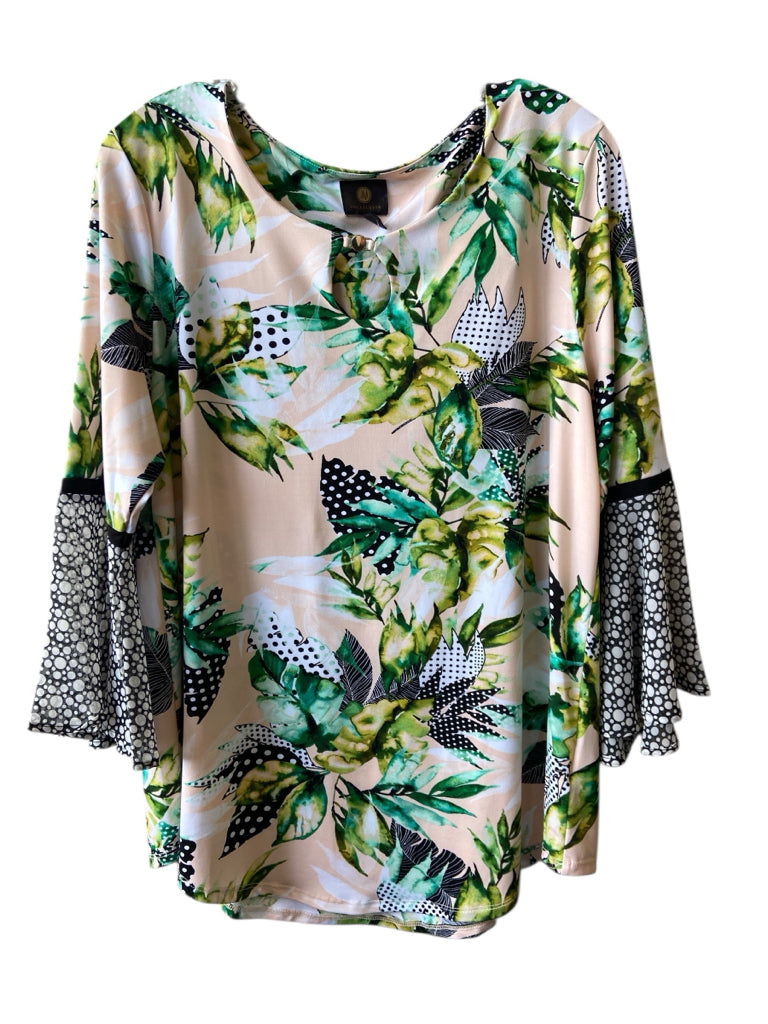 JM COLLECTION  large TOP  W