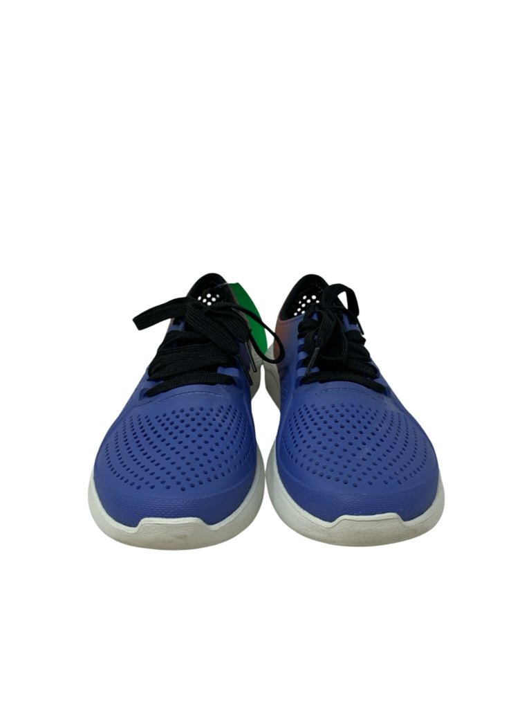 CROCS Size 7 SNEAKERS W