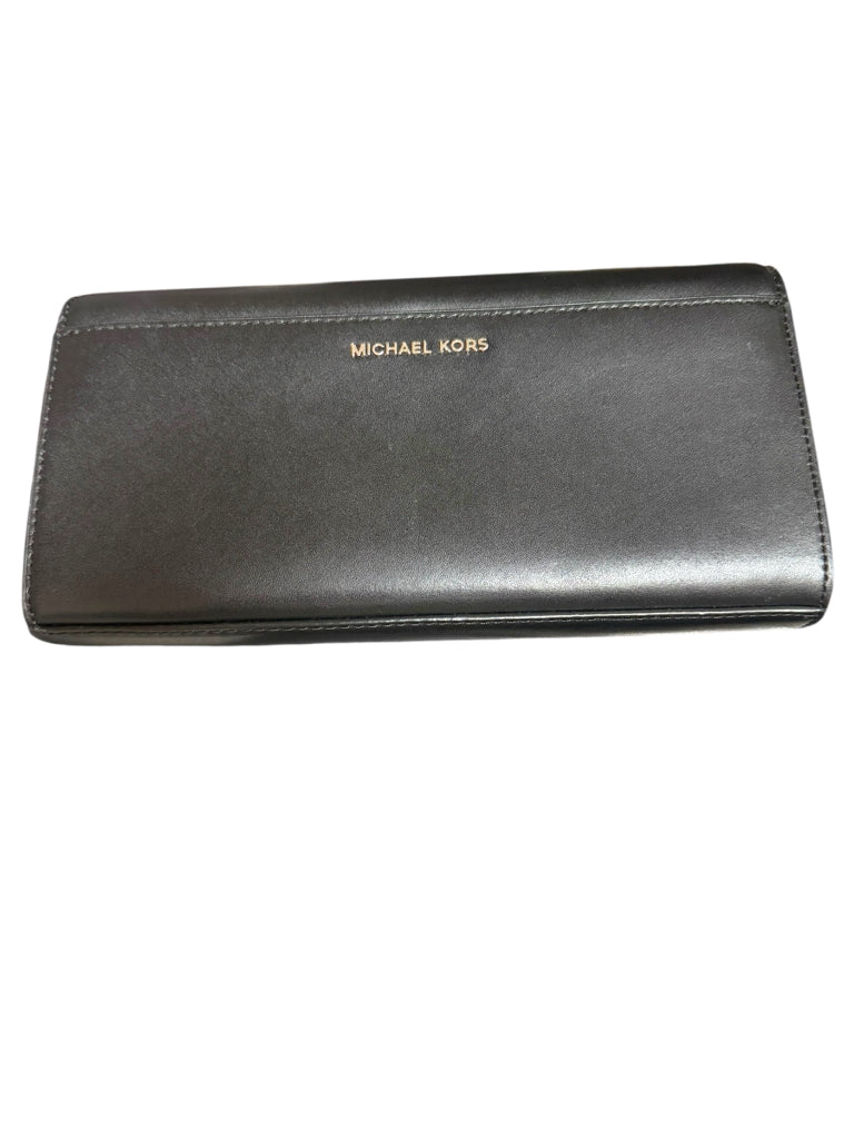 MICHAEL KORS  medium CLUTCH BAG