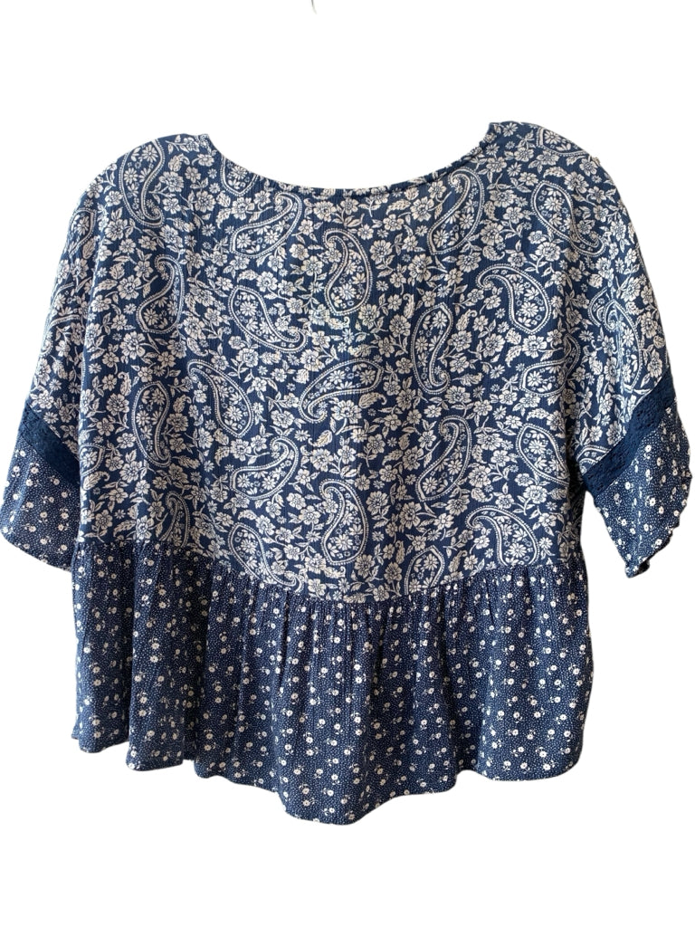 AMERICAN EAGLE OUTFITTERS  xS TOP  W
