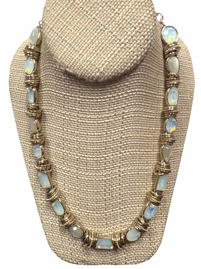 STELLA & DOT Size OSFM NECKLACE W
