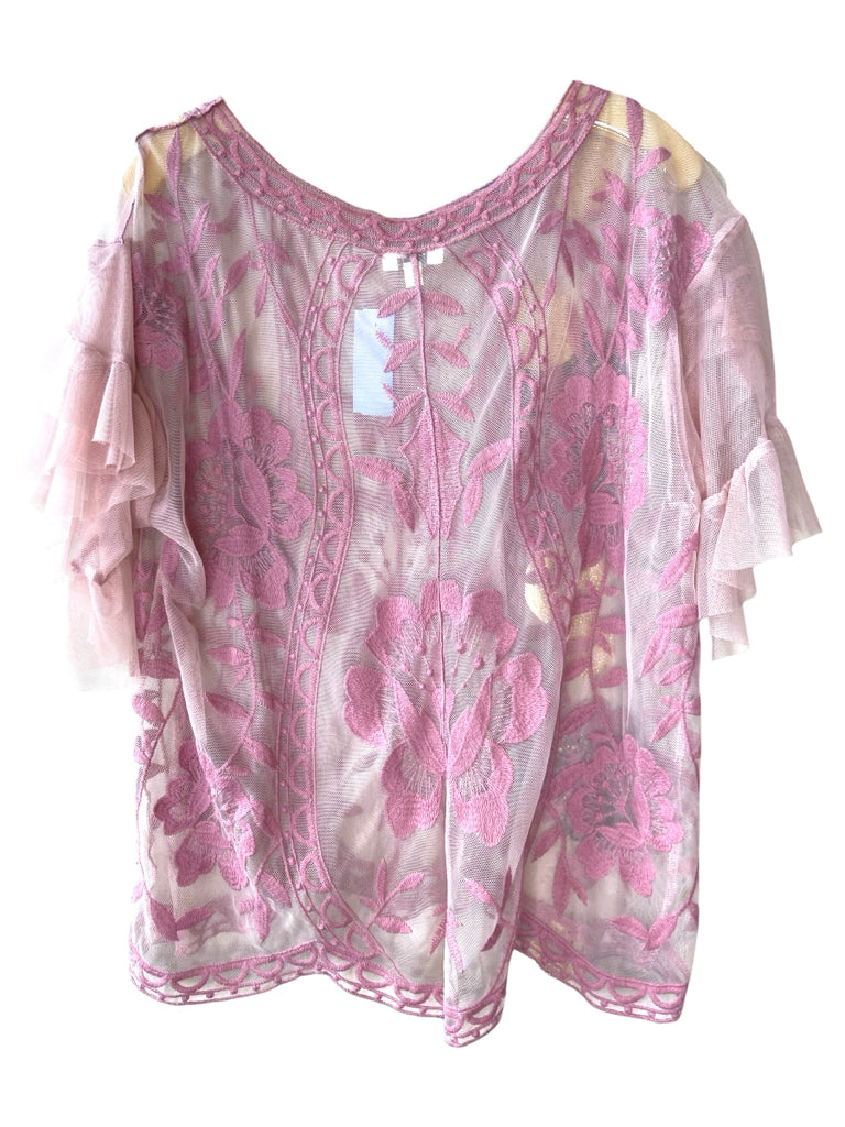 UMGEE Size medium TOP  W