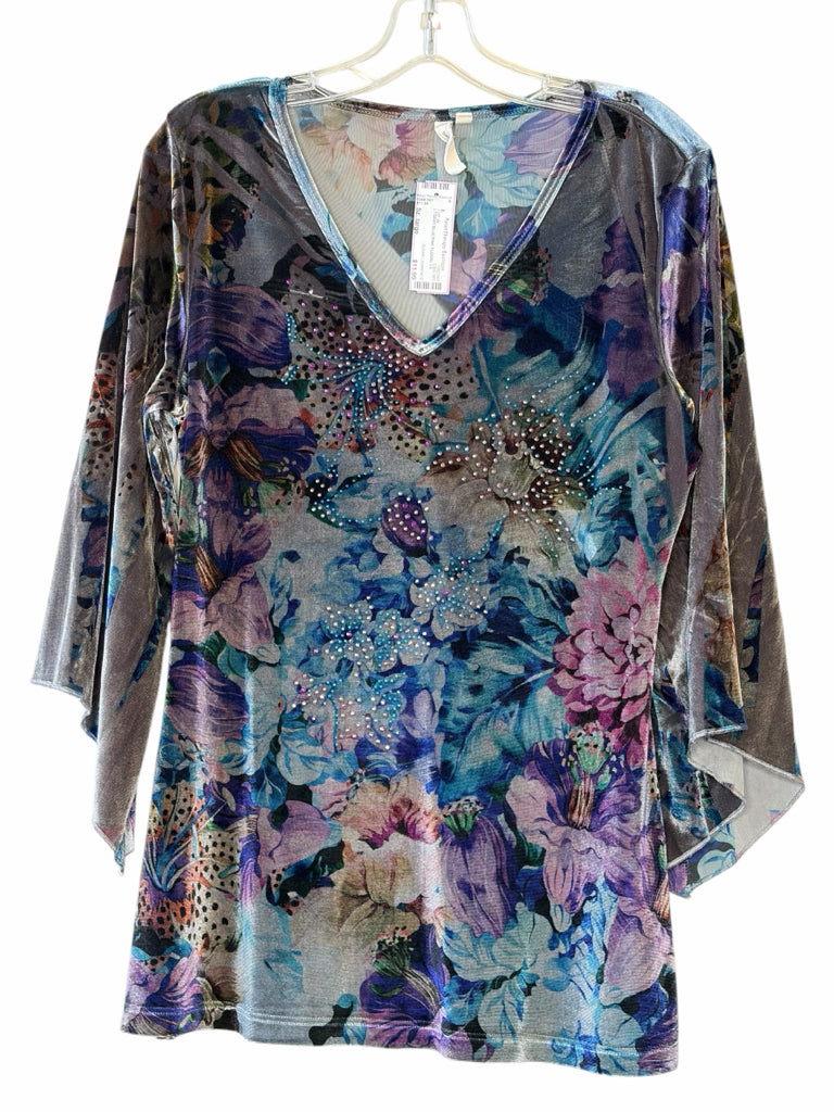 SUSAN LAWRENCE Size large TOP  W