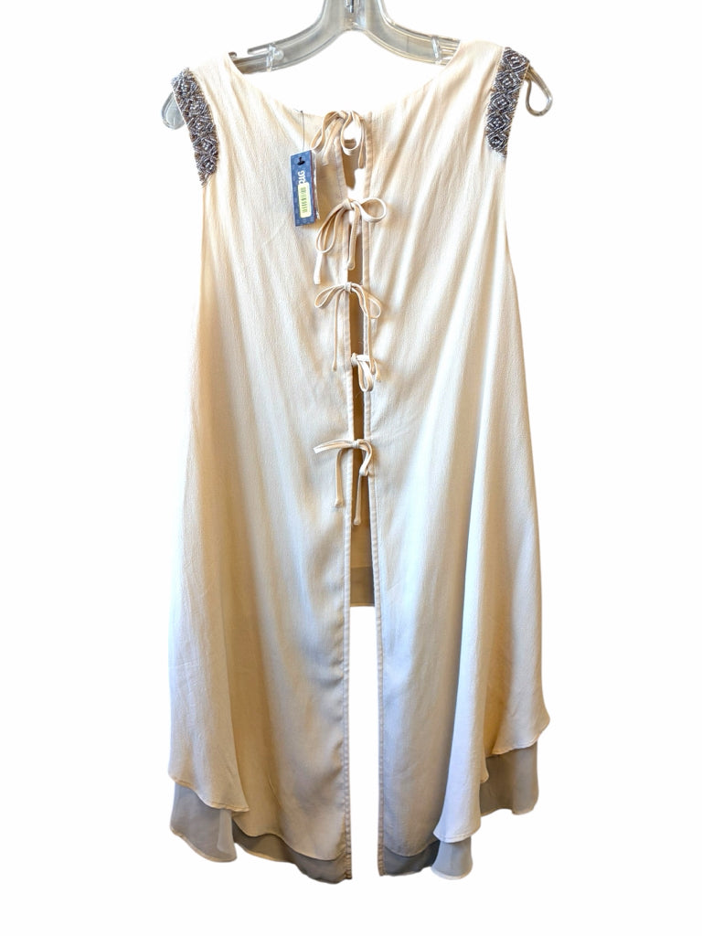 MISS ME Size large TOP  W