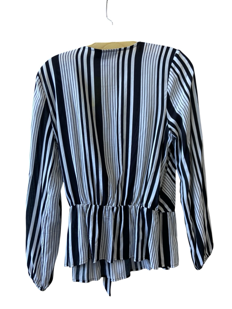INC Size xS TOP  W