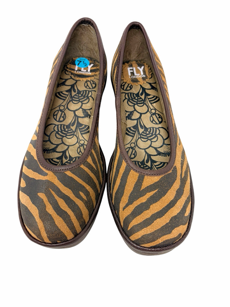 FLY LONDON Size 7.5 WEDGE W