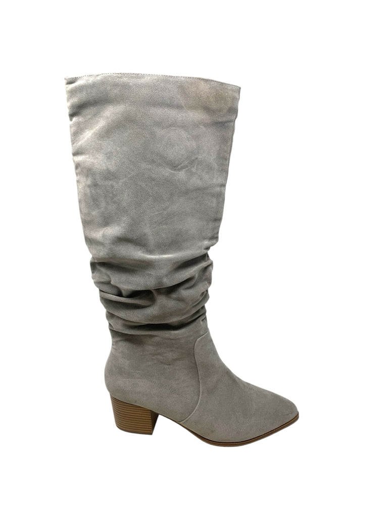 AMAZON  9 BOOT W